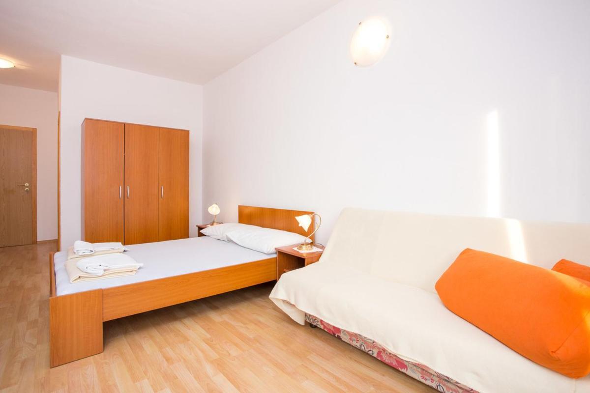 Apartments Adriatic 3 Selce Oda fotoğraf